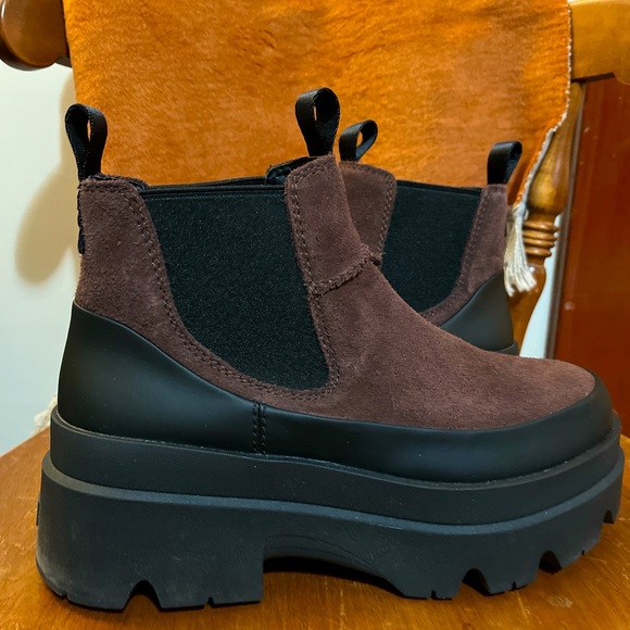 UGG Shoes - Women's Brown Chelsea Boots